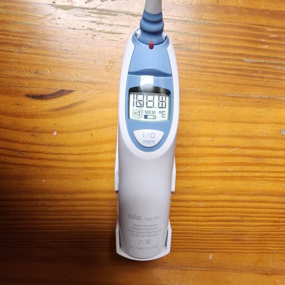digital thermometer - Picture 4 of 5